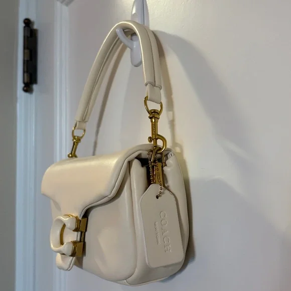 NWOT 🌲 Coach Pillow Tabby Crossbody/Handbag in Soft Marshmallow Leather - Picture 6 of 13